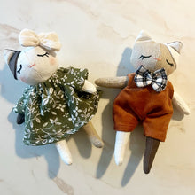 Carica l'immagine nel visualizzatore di Gallery, Gli animali di mamma Cerbiatta