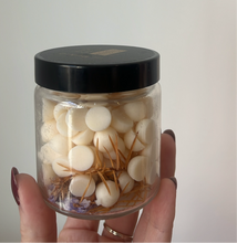 Carica l'immagine nel visualizzatore di Gallery, Wax melts Sfere di soia profumate