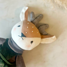 Carica l'immagine nel visualizzatore di Gallery, Gli animali di mamma Cerbiatta