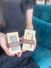 Carica l'immagine nel visualizzatore di Gallery, Confezione legnetti palo santo