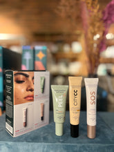 Carica l'immagine nel visualizzatore di Gallery, Urban Heroes 3 Mini Bestsellers Skin Care Set