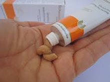 Carica l'immagine nel visualizzatore di Gallery, Crema detergente