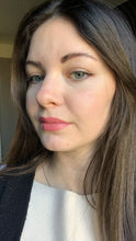 Carica l'immagine nel visualizzatore di Gallery, Lipstick 21